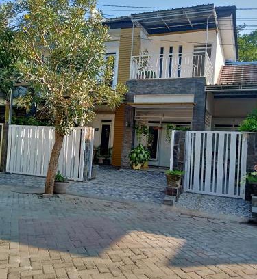 Ponorogo House | Kalandra Guest House