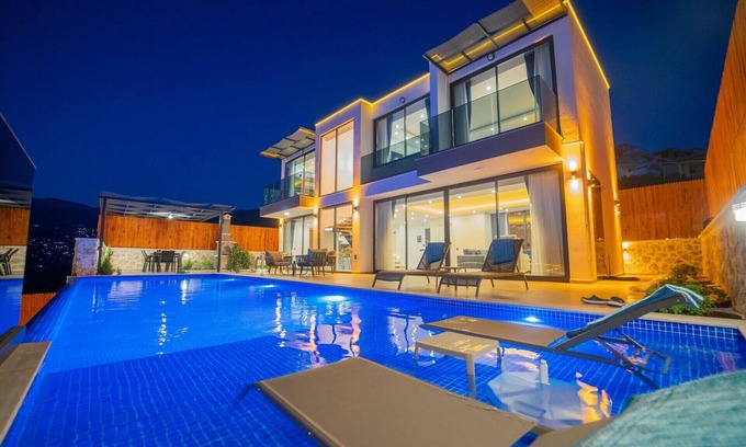 Liman Mahallesi Villa | Kalkan merkeze ve plajlara çok yakın