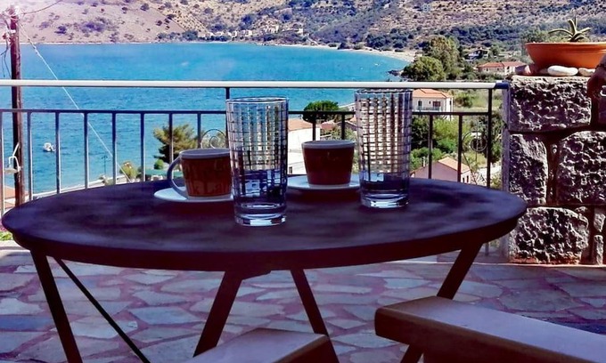 Karvelas Apartment | Kamares View
