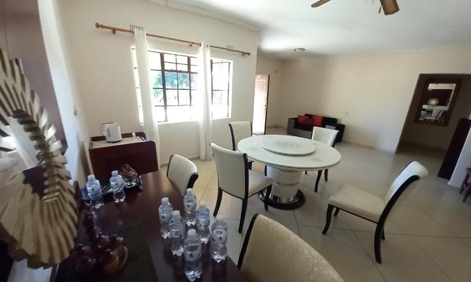 Palapye Bed & Breakfast | Kandjo's Bed and Breakfast