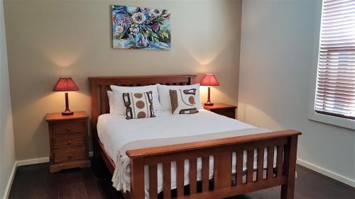 Kingscote Apartment | Kangaroo Island Seabright Garden Cottage