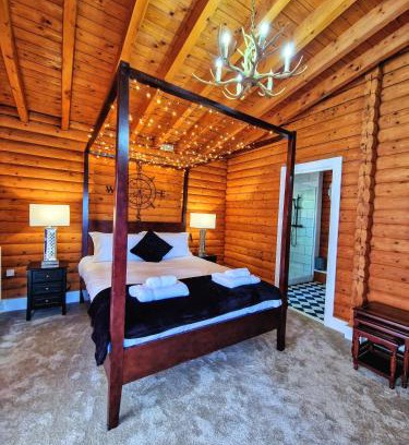Blairgowrie Cabin | Kaoglen-Stags-Hot tub-Cairngorms-Pet Friendly