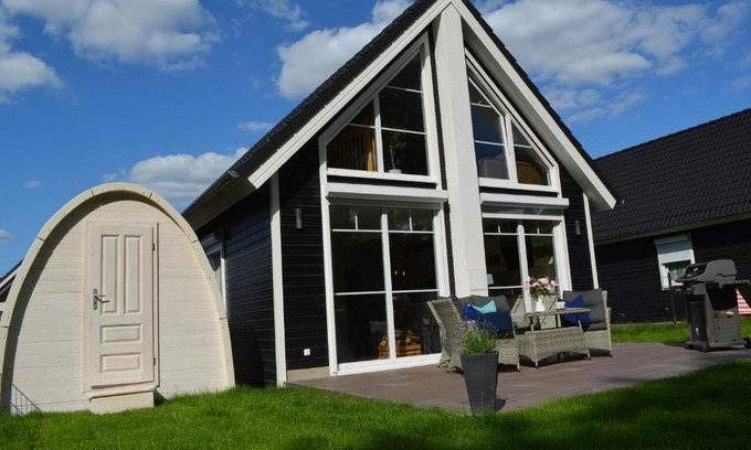 Wandlitz House | Kapitänshaus Zerpenschleuse Holiday Chalet