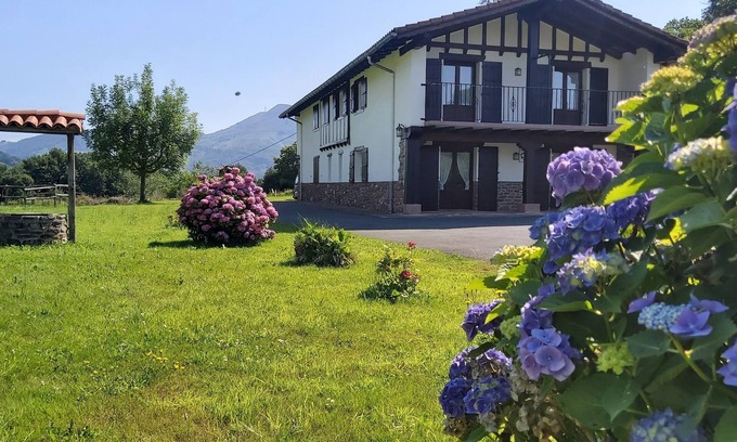 Azpilkueta Cottage | Karakotxeko Borda cottage in the middle of nature