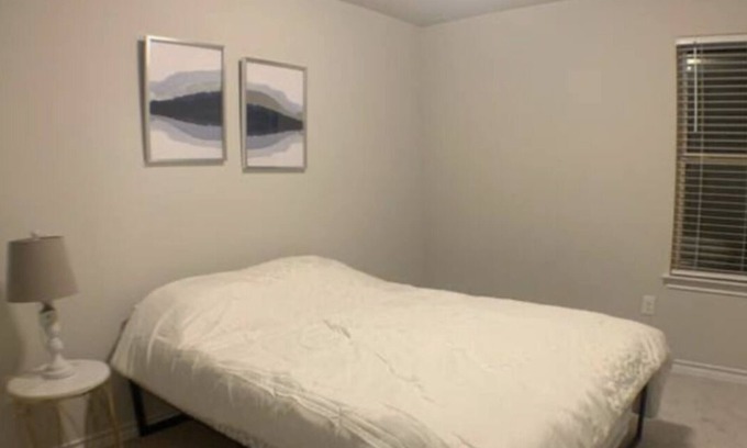 Manor House | Karaoke Zen House near Domain, Apple, Samsung, Dell