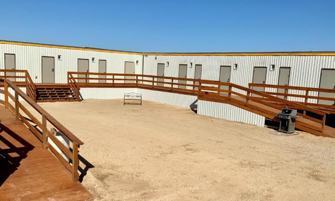 Carlsbad Hotel | Karbani Inn