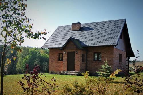 Czarna Dabrowka House | Kartkówka