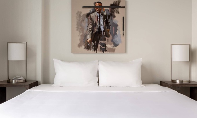 Second Street District Apartment | Kasa | 1 Block from ACL Live | 2nd Street