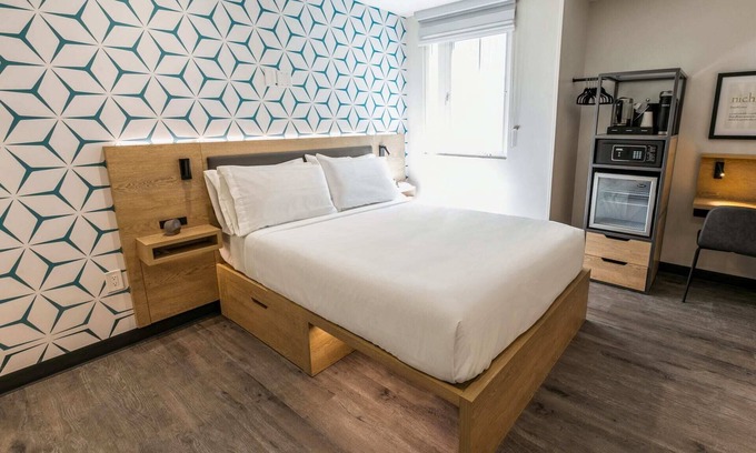 Centennial Apartment | Kasa The Niche | Accessible Room, Studio Queen