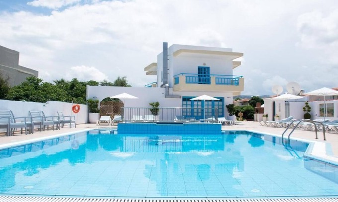 Aposelemis Hotel | Kasapakis Hotel & Apartments