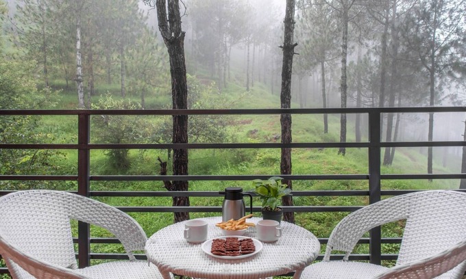 Kumarhatti Apartment | Kasauli hill Crest
