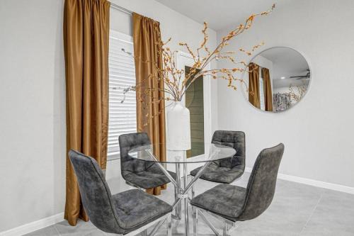 Katy House | Katy Vibes With Jacuzzi, Elegant and Peaceful 3BR