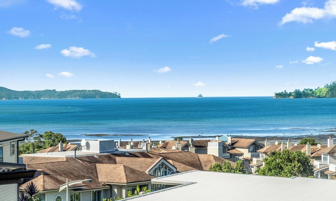 Snells Beach House | Kawau Bay Escape - Snells Beach Holiday Home