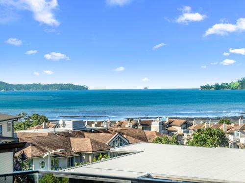 Snells Beach House | Kawau Bay Escape - Snells Beach Holiday Home