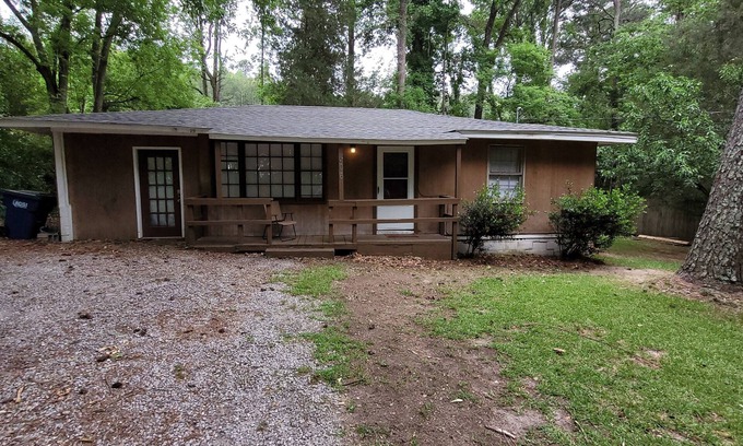 Wetumpka House | Kayak Shak - Downtown Wetumpka