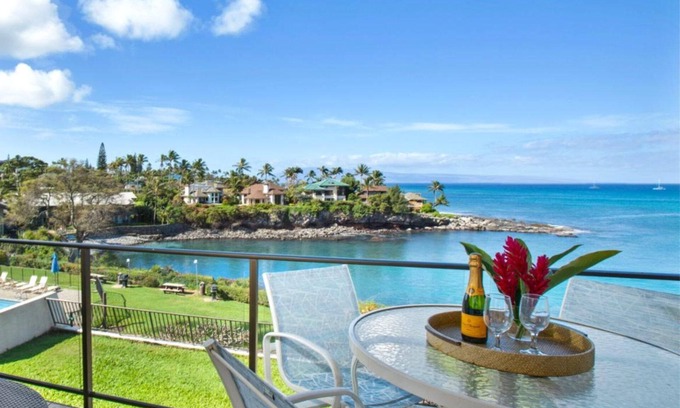 Napili Condo | KBM Resorts | FREE CAR | Napili Point | Oceanfront | Spacious, 2-BedroomBeach Amenities! NAP-C31