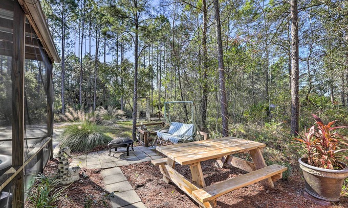Salem House | Keaton Beach Escape w/Hot Tub < 2 Mi to Shore