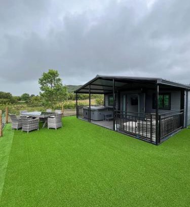 Newry House | Keegal Lodge