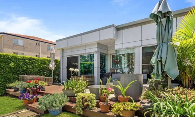 Bellara Apartment | Keith's on Sylvan Beach. Stylish 2BR unit with awesome Pumistone Passage views.