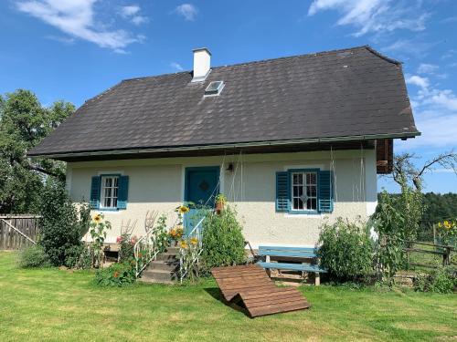 Sankt Martin im Sulmtal House | Kellerstöckl am veganen Bio-Lebenshof "Varm - die vegane Farm"