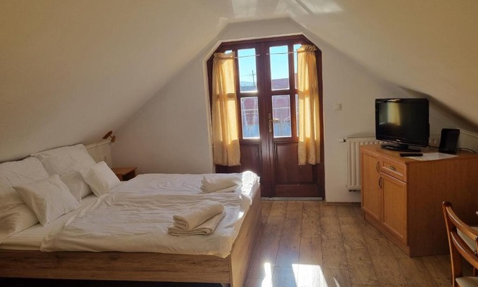Tardos Bed & Breakfast | Kemencés Fogadó
