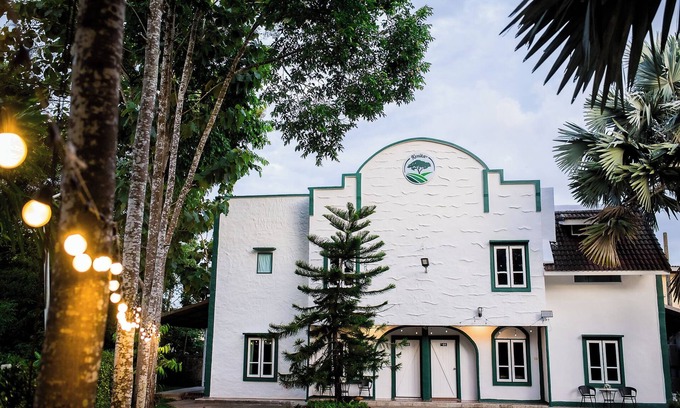 Chumphon Hotel | Kenikar Raintree Residence Hotel