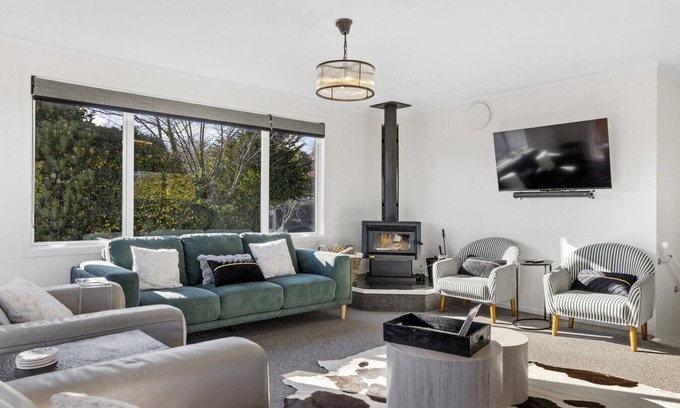 Richmond Heights House | Kensington Gem-Family Getaway in the heart of Taupo