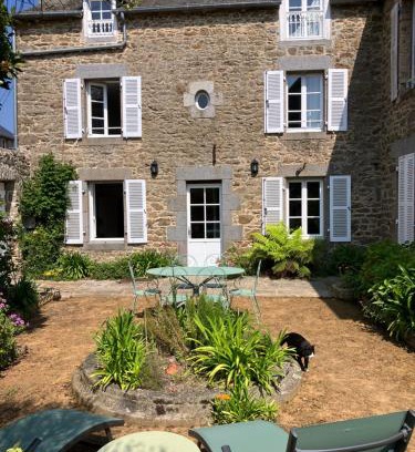 Saint-Ideuc House | Ker Heol