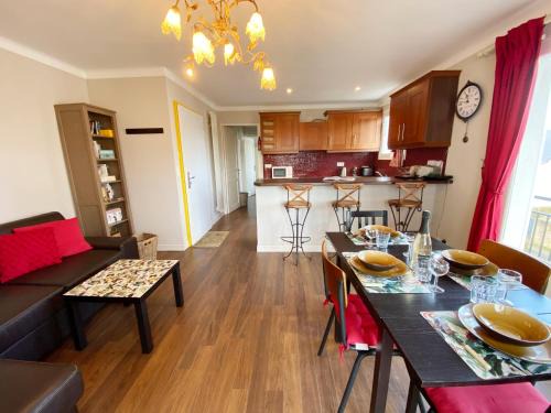 Carnac Apartment | KERPOUM - Appart avec Wifi, Plage 300m - D29