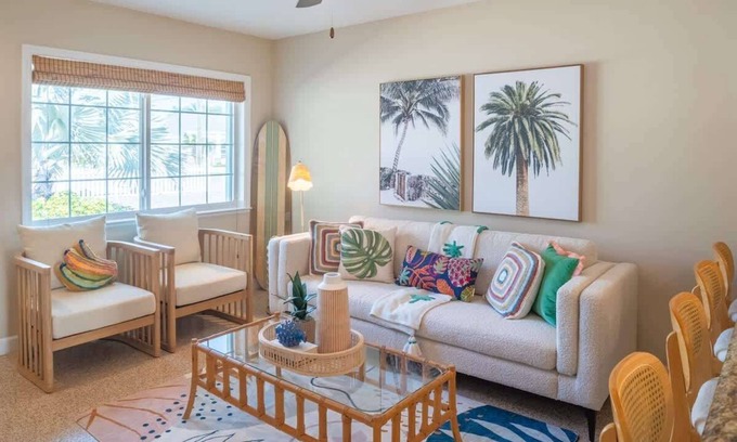 Sarasota Cottage | Key Lime Surf Shack| 3 beds| Super Close to Siesta