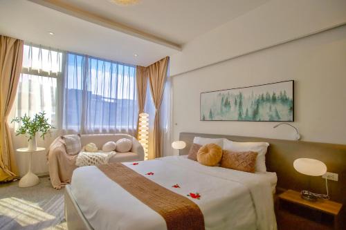 Dich Vong Hau Hotel | Keypad Hotel - 28 Dịch Vọng Hậu