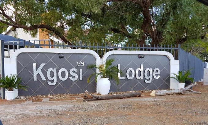Kimberley House | Kgosi Lodge