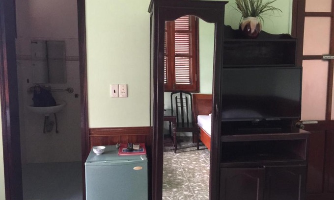 Dong Ha Hotel | Khách sạn nam đông