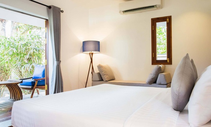 Kampot Hotel | Khla Lodge Double Room - with garden view