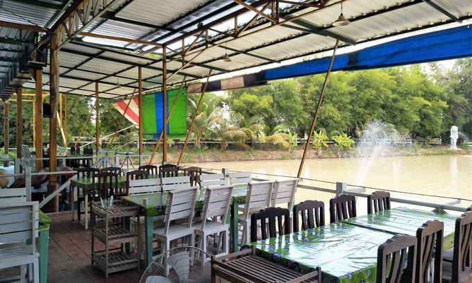 Wihan Daeng Hotel | Khonchom Resort