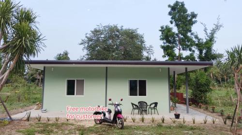 Sam Roi Yot House | Kiang Khao Bungalow