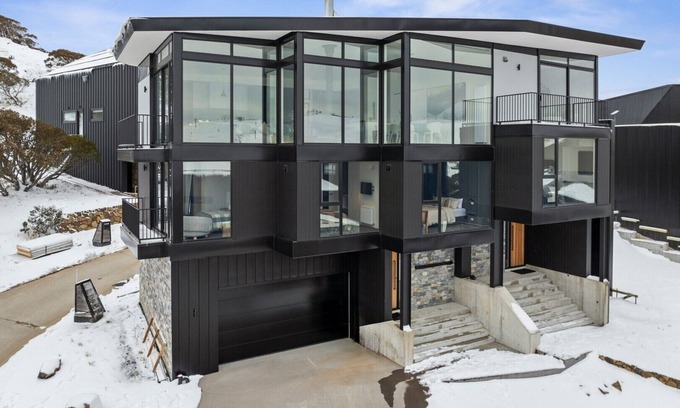Hotham Heights Ski Chalet | Kicking Horse - Mt Hotham