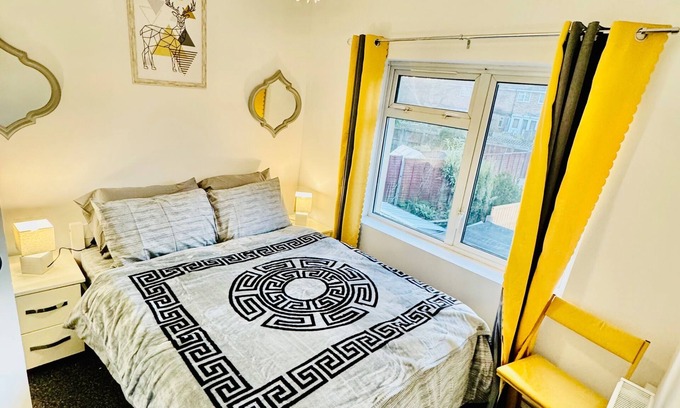 Kidderminster House | Kidderminster West Midlands Birmingham 3 bedrooms