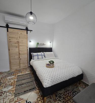 Aigaleo Apartment | Kiki's comfort stay in West Athens