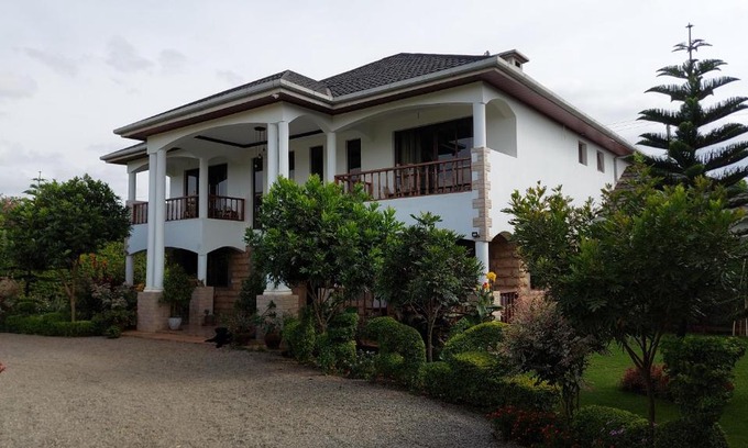Kilimambogo Bed & Breakfast | Kilihouse Bb Large Ensuite Double Bedroom with full facilities