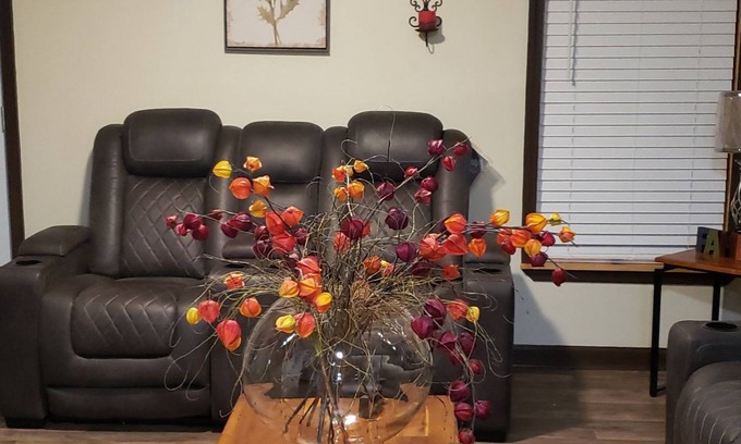 Caddo Heights-South Highlands House | Kim's Golden Getaway/Pet Friendly