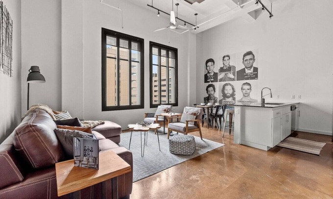 Fort Worth Apartment | King Bed - Unique Rebel Room at Sundance Sq