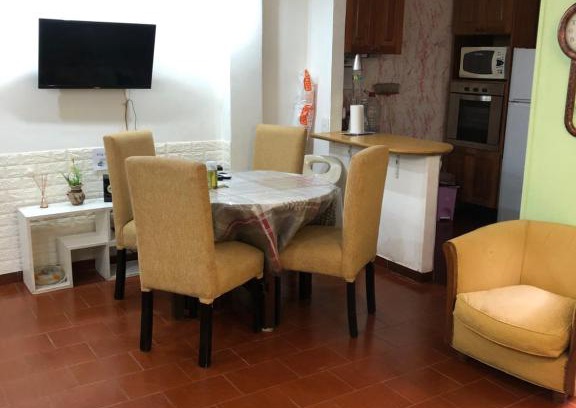 Parque Patricios Apartment | King & Queen
