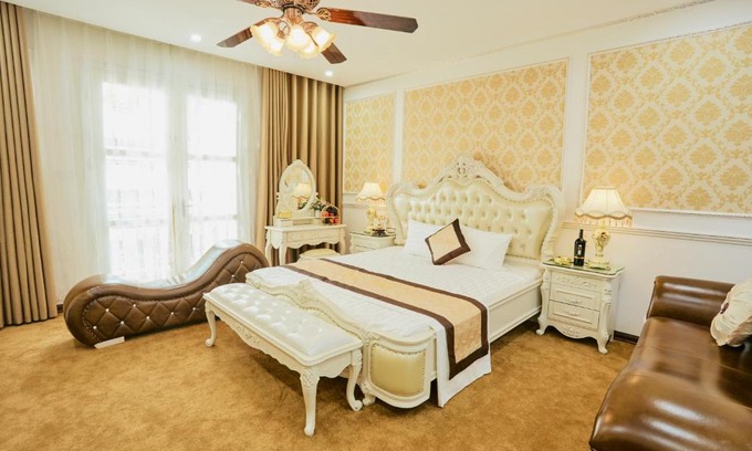 Cau Giay Hotel | King's Hotel Yên Hòa
