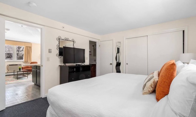 Beverly Hotel | King Suite | The Beverly Hotel | Separate Bedroom and Living Area