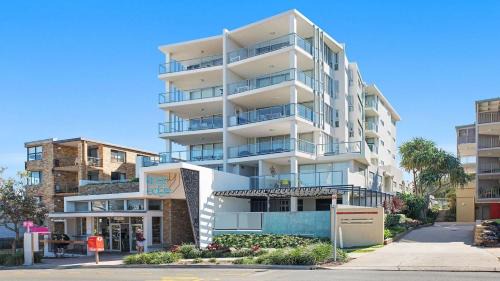 Kings Beach Apartment | Kings Edge Unit 1 Kings Beach QLD