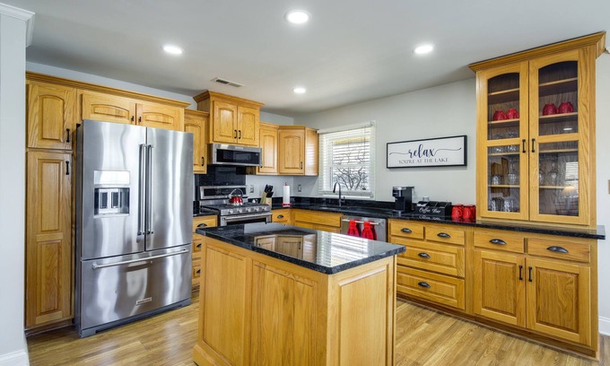 Kingston Apartment | Kingston Vacation Rental w/On-Site River Access!