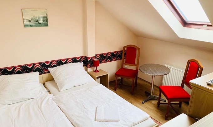 Nagykoros Bed & Breakfast | Kinizsi Panzió