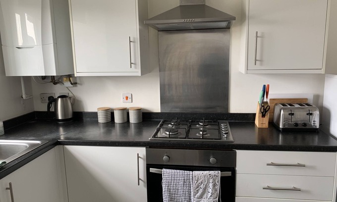 Skegby House | Kirkby House, 3 bedroom house, ideal for families, Contractors, Corporate.