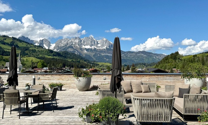 Hallerndorf Apartment | Kitzbühel Lodges - Penthouse incl. private Spa & Breakfast